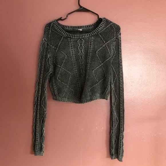 Free People Sweaters - Free People Black knit crop sweater